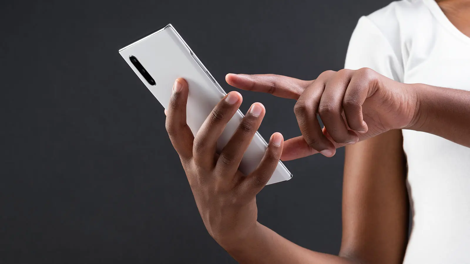 Riesgos del Negocio de la Telefonía Móvil: Una Mirada Profunda - Cómo afecta el uso del celular en el ambito laboral riesgo negocio telefonia movil - Cómo afecta el uso del celular en el ambito laboral