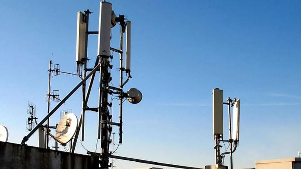 Antenas Wi-Fi: ¿Un peligro invisible para nuestra salud? - Cómo evitar la radiación del WiFi en casa antenas de wi fi perjudiciales para la salud - Cómo evitar la radiación del WiFi en casa