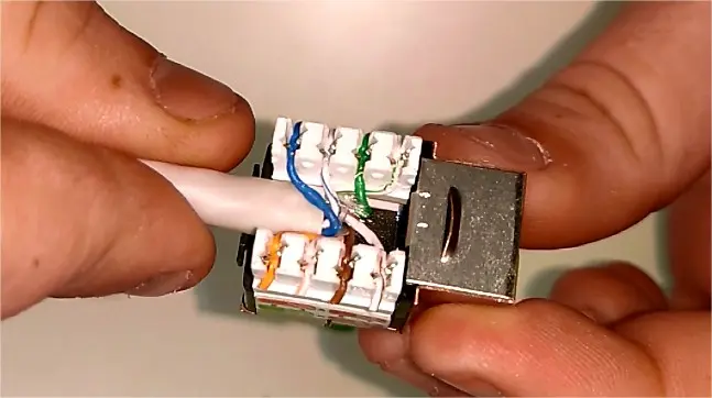 como conectar una roseta de internet - Cómo se conecta una roseta de red de forma correcta