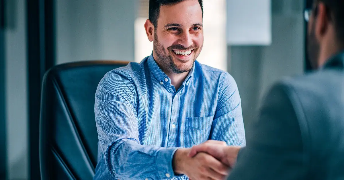 como vender productos de otras empresas por internet - Cómo vender los servicios de una empresa