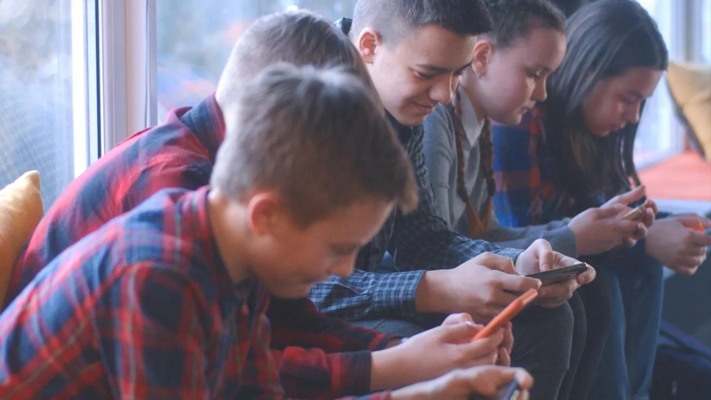unesco y telefonia movil - Qué dice la ONU sobre el uso del celular