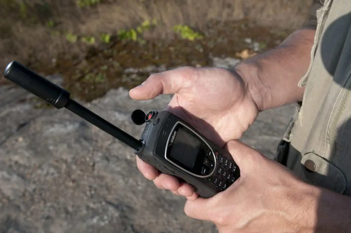 telefonia satelitalfunciones - Qué hace un operador satelital
