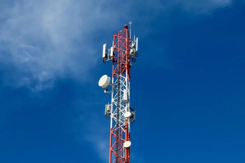 pire en transmision de antenas telefonia celular - Qué parámetros se manejan para las antenas de transmisión y recepción
