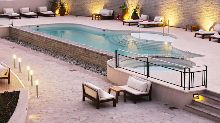 El Lujo y la Comodidad en el Hilton Tucumán: Tu Hogar Lejos del Hogar - Quién es el dueño de los hoteles Hilton hotel hilton tucuman telefoni - Quién es el dueño de los hoteles Hilton