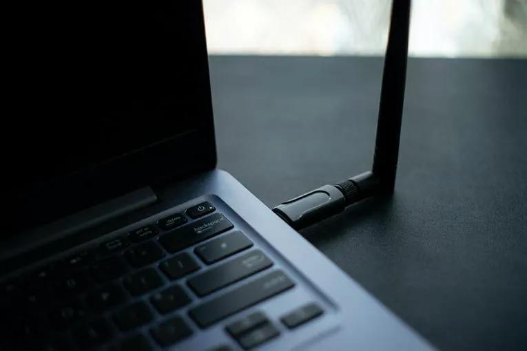 ¿Qué es un Dongle WiFi? - What is the difference between a dongle and a Wi-Fi what is dongle wifi - What is the difference between a dongle and a Wi-Fi
